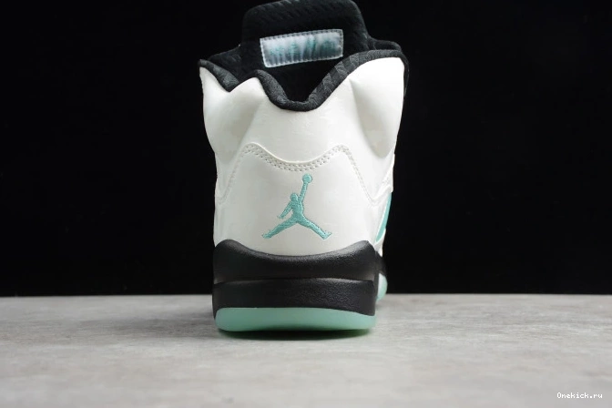 One Kick Air Green Jordan CN2932-100 Island 5 0708